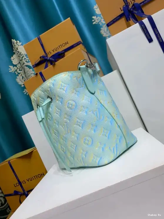 NÉONOÉ LOUIS VUITTON BB 0629